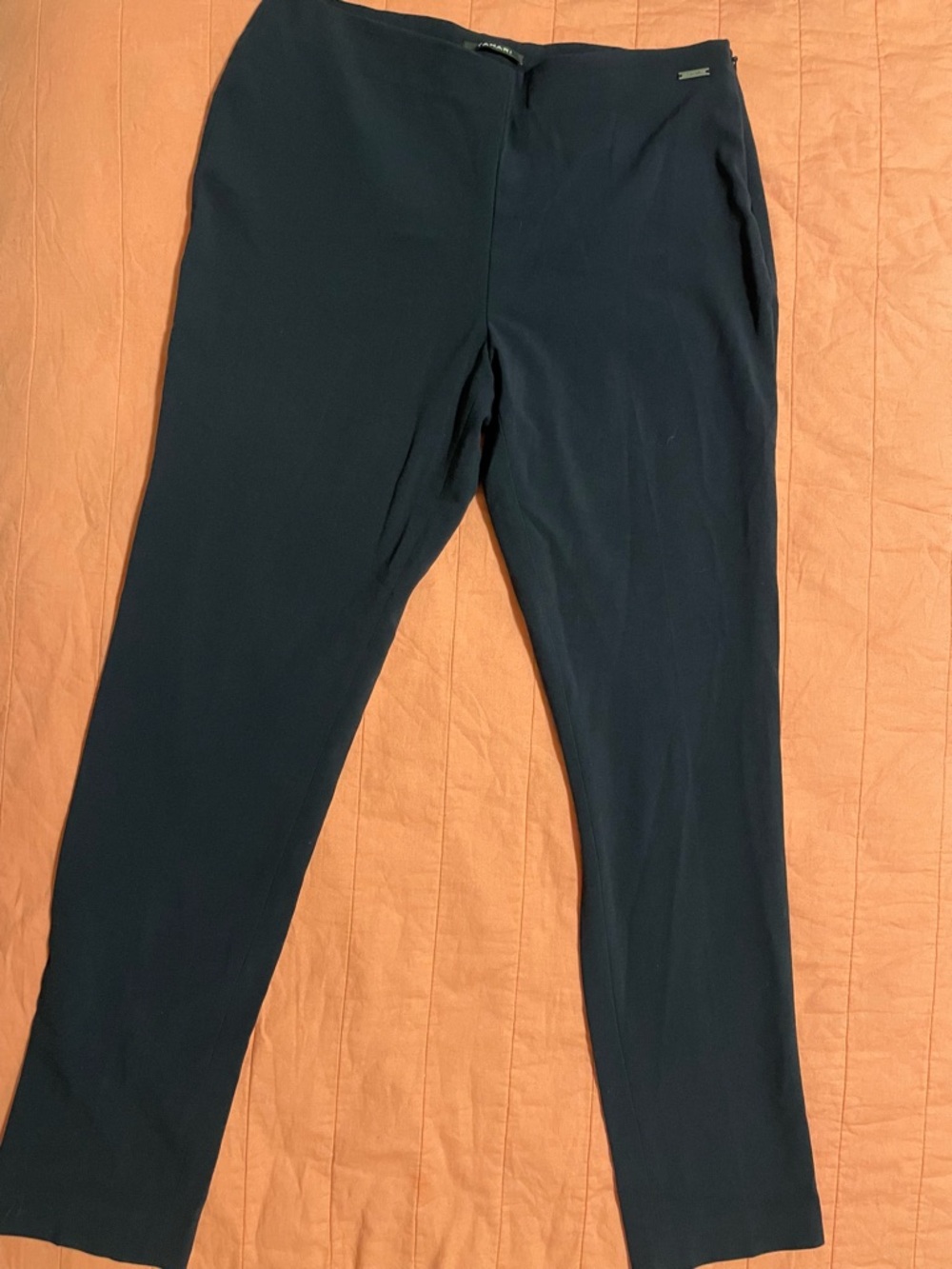 Tahari Women’s Pants — Dark Navy
